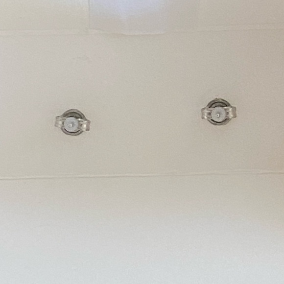 Michael Kors Set- Logo bangle &  pierced earrings  NEW IN BOX w tags and booklet - Picture 7 of 11